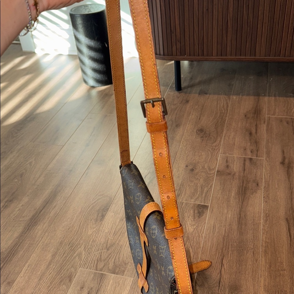 Louis Vuitton Brown and Tan Crossbody Bag - Picture 10 of 10